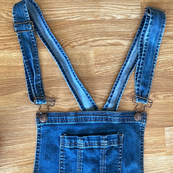 Wax Jean distressed short overalls - Picture 2 of 5